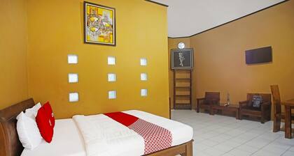 Hotel O Fidel Caestro Homestay