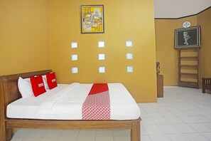 Standard Double Room | Bed sheets - Hotel O Fidel Caestro Homestay (Kalianda)