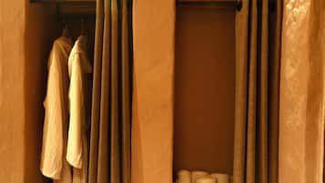 Standardrum - utsikt mot bergen | Värdeförvaringsskåp på rummet, ljudisolering och gratis wi-fi