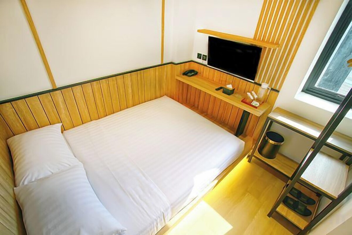 Cortinas opacas y wifi gratis