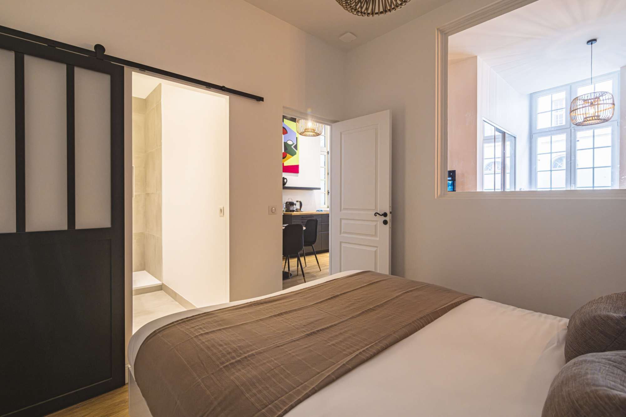 1 bedroom, desk, WiFi, bed sheets