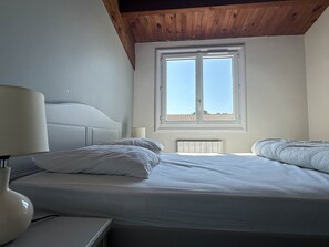 3 makuuhuonetta, ilmainen Wi-Fi