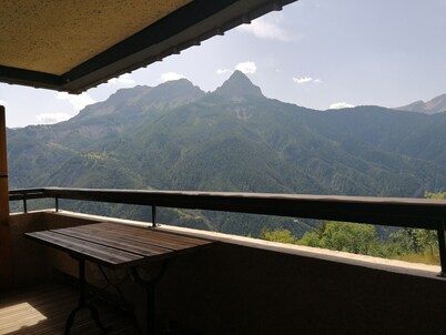 Renovated studio for 5, bright with balcony in Pra Loup
