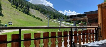 Prestige Studio for 4 South-West, Balcony, Facing Slopes, Parking