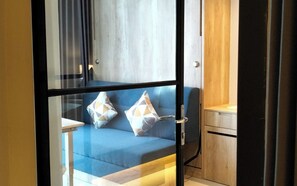 Phòng đôi hoặc 2 giường đơn Grand, 2 phòng ngủ | Bàn, khu vực làm việc phù hợp cho laptop 