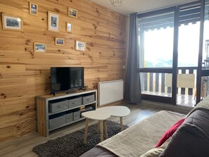TV - Renovated studio for 4 with balcony in Pra-Loup, near chairlift (Pra-Loup)