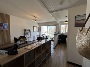 Interior - 2-room apartment for 4 guests in Saint-Jean-de-Monts, parking, wifi (Saint-Jean-de-Monts)