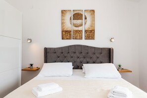 4 Schlafzimmer, Bügeleisen/Bügelbrett, Reisekinderbett, WLAN
