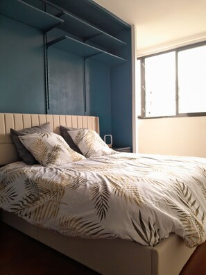 1 bedroom, desk, WiFi, bed sheets - Large 2-room apartment in Oberkampf (11th district) (Paris)