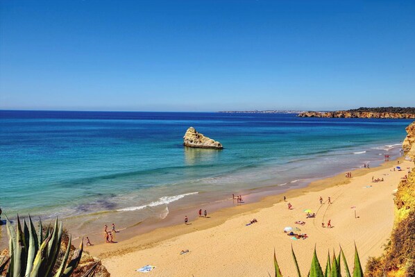 Beach - Vacation Apartment In Portimao (Portimão)