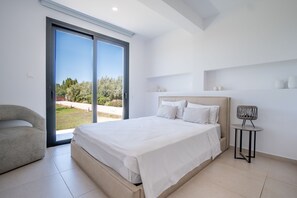 4 chambres, fer et planche à repasser, Wi-Fi gratuit, draps fournis