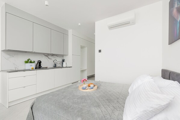 Studio, Balcony | Living room - Beautiful Sea&lake Studio by Renters (Mielno)