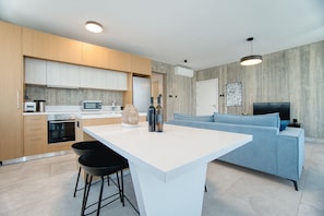 Fridge, microwave, oven, dishwasher