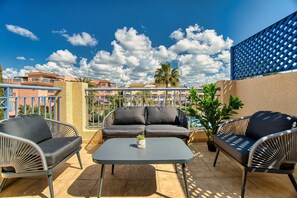 Property grounds - Limnaria Gardens H 202 (Pafos)