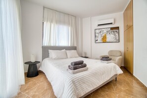 2 quartos, ferros/tábuas de passar roupa, Wi-Fi de cortesia