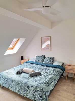 1 bedroom, desk, travel cot, free WiFi - Chez Vincent—Historic Center with Private Parking (Colmar)