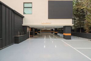 Ubetjent parkering (inkludert)