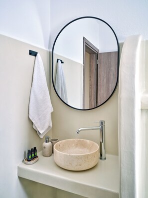 Shower, towels, soap, shampoo