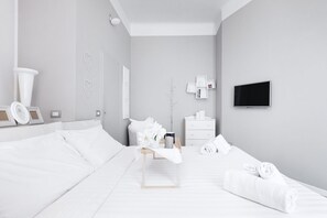 1 slaapkamer, een strijkplank/strijkijzer, wifi, beddengoed