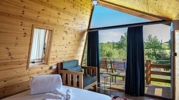Chalet | 1 chambre, ameublement personnalisé, Wi-Fi gratuit, draps fournis