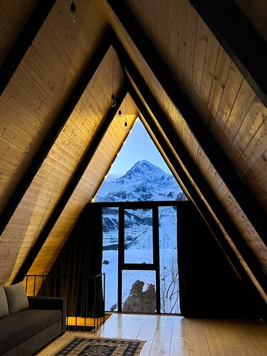 Kazbegi Hills Cottages