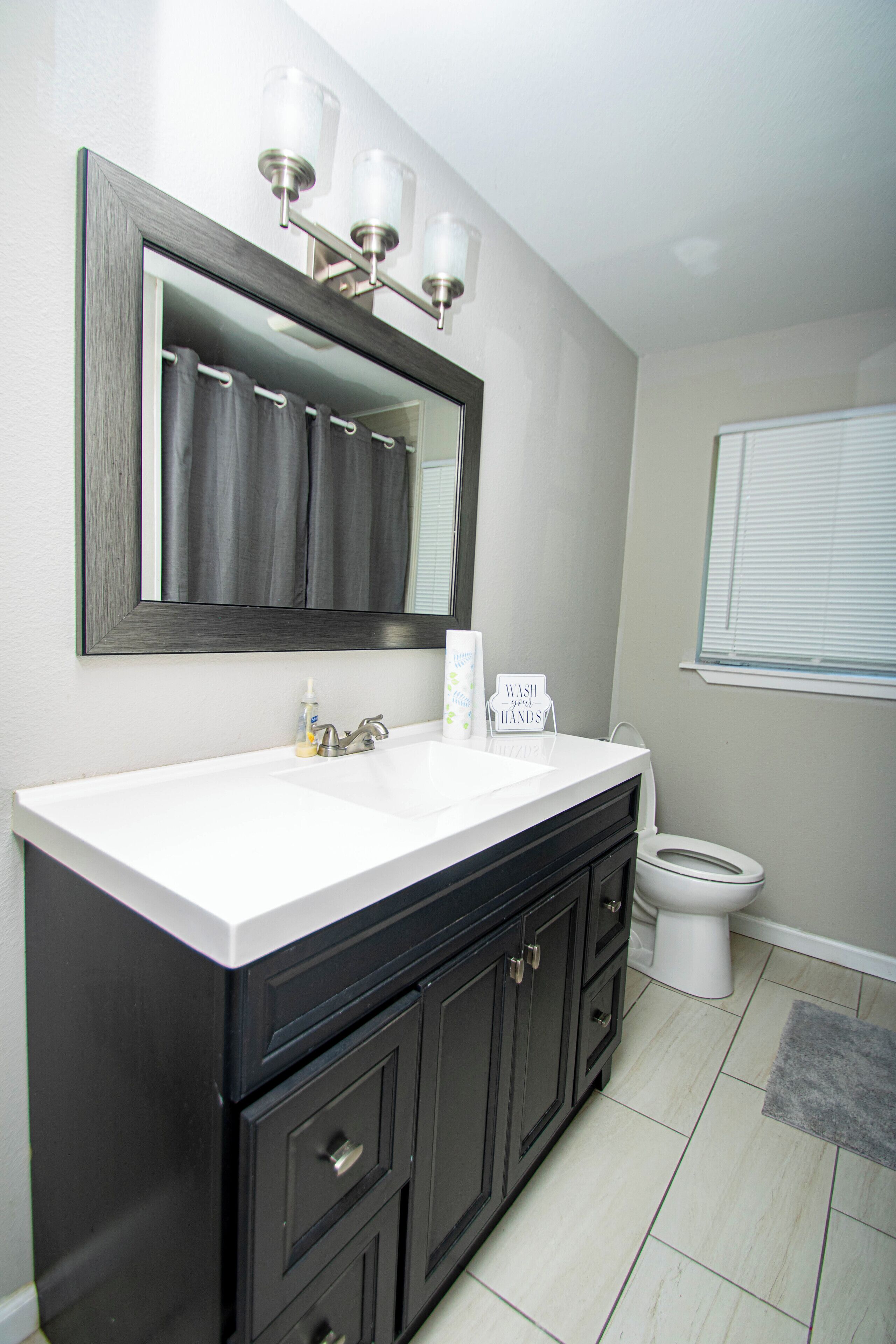 House | Bathroom | Shower, towels