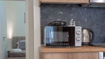 Fridge, oven, dining tables