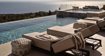 Elpida Luxury Villa, with Infinity Pool & Jacuzzi