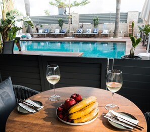 Junior Suite, 1 Queen Bed | Minibar, iron/ironing board, free WiFi, bed sheets - Q-Zen House Alaçatı (Cesme)