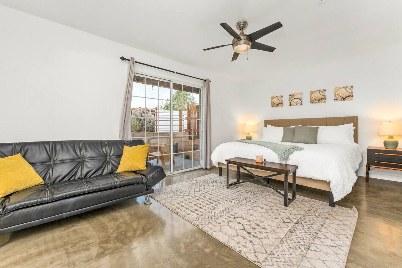 Desk, travel crib, free WiFi, bed sheets