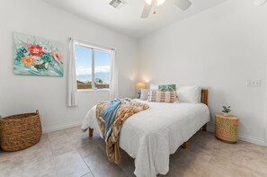 Desk, iron/ironing board, travel cot, free WiFi - Grand Mountain Villa • Pool • Spa • Patio • View (Desert Hot Springs)
