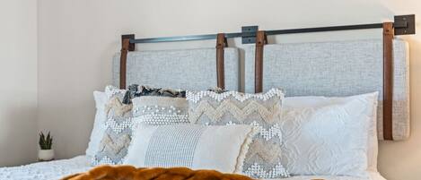 Bureau, fer et planche à repasser, lit parapluie, Wi-Fi gratuit