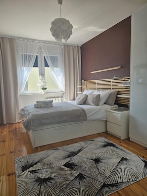 Apartamento | 2 quartos, ferros/tábuas de passar roupa, Wi-Fi de cortesia