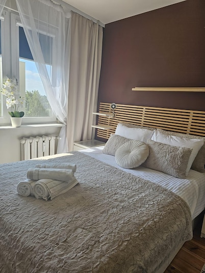 Lovely Apartment in Zyrardow, 10 min to Suntago Free Parking