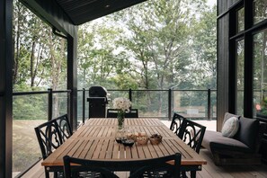 Outdoor dining - Chalet Elva - Nature & SPA (Sainte-Béatrix)