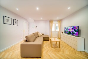 Living area - Apartamento muy Coqueto a 5 Min, Pabellon Principe Felipe (Zaragoza)