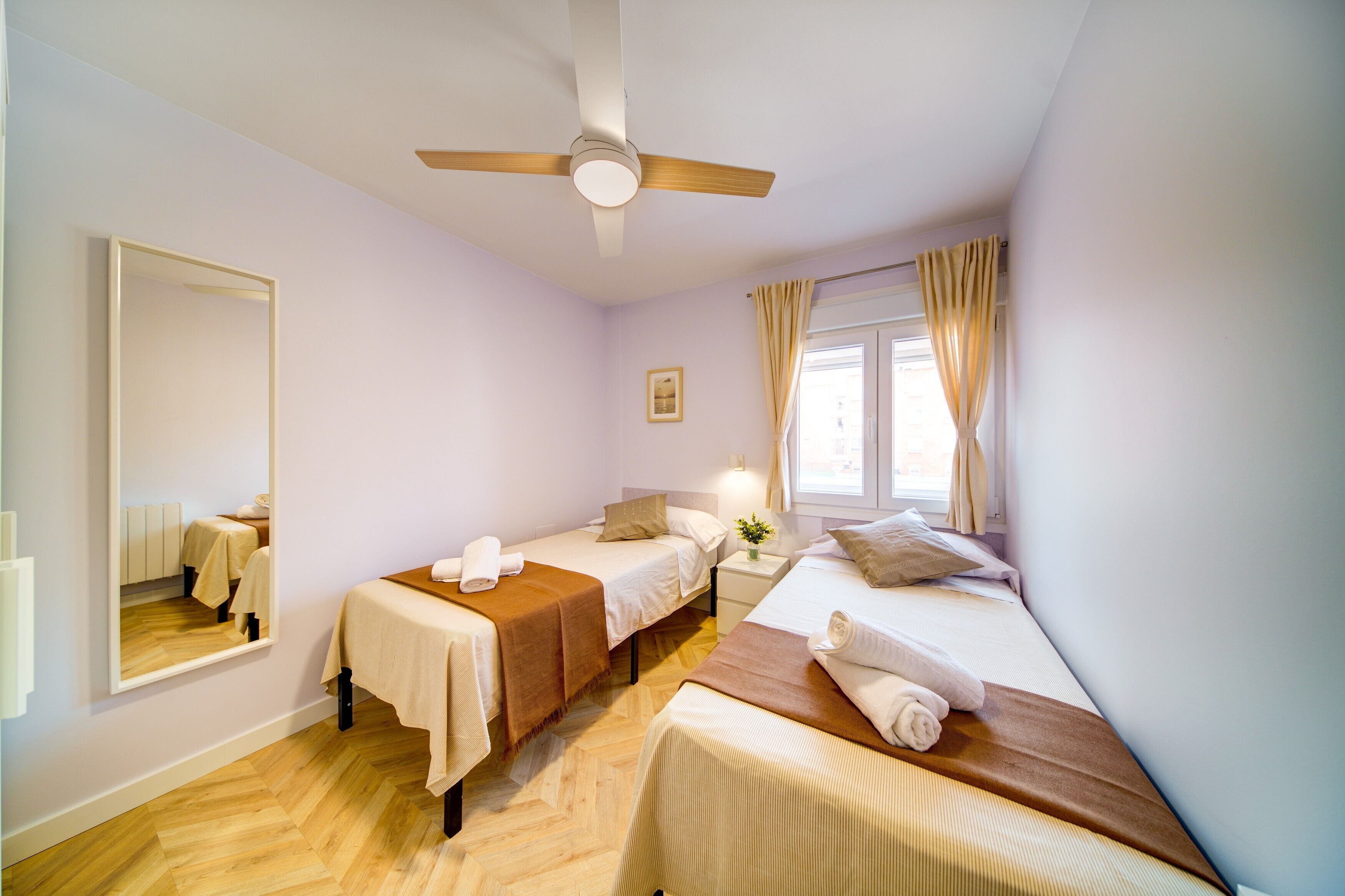 3 chambres, fer et planche à repasser, draps fournis