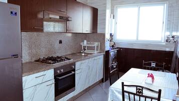 Microwave, oven