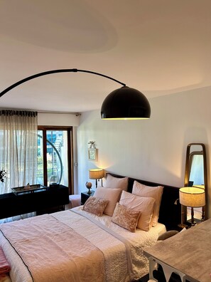 1 bedroom, iron/ironing board, free WiFi