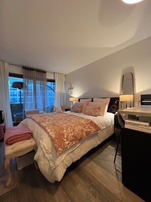 1 habitación, tabla de planchar con plancha y wifi gratis