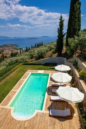 Villa | Pool | Indoor pool - Villa With Panoramic Views of the sea Near Nafplio (Nafplio)