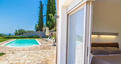 Villa With Panoramic Views of the sea Near Nafplio