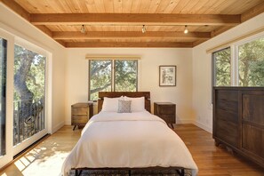 4 bedrooms, desk, iron/ironing board, free WiFi - 3940 Oasis in Carmel Valley - Pool, Expansive Views (Carmel Valley)