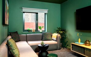 Télévision, table de tennis de table