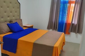 4 bedrooms, free WiFi, bed sheets
