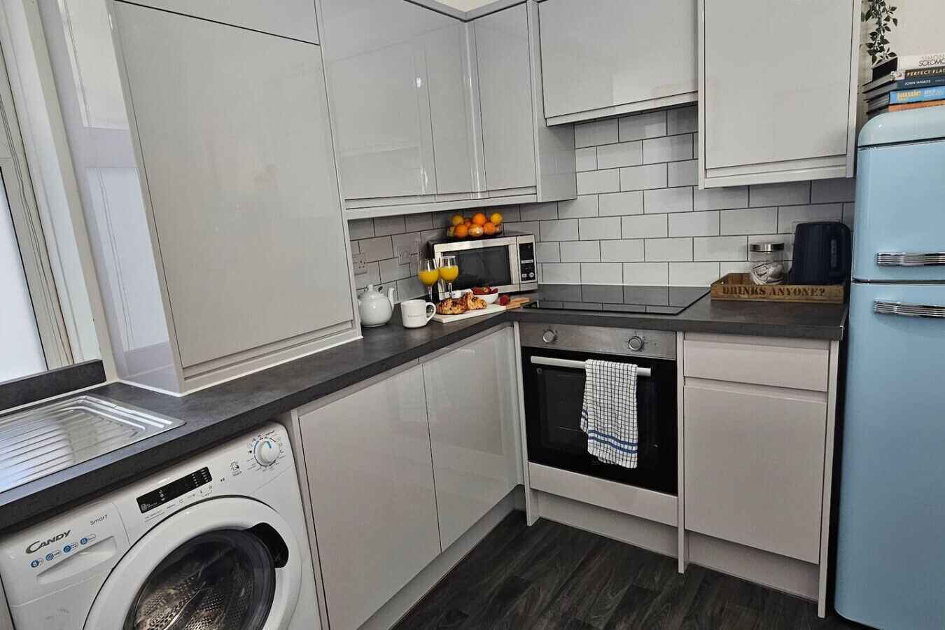Spacious 2 Bed Flat | Central