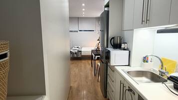 電子レンジ、オーブン、コンロ