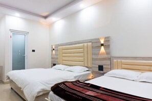Standard Double Room | Desk, laptop workspace, free WiFi, bed sheets - The Sarbati Palace (Tehri)