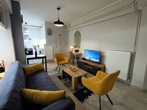 Smart TV - Urban Nest (Athina)