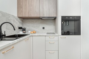 Private kitchen - Gdańsk Beachside Apartment by Renters (Gdansk)